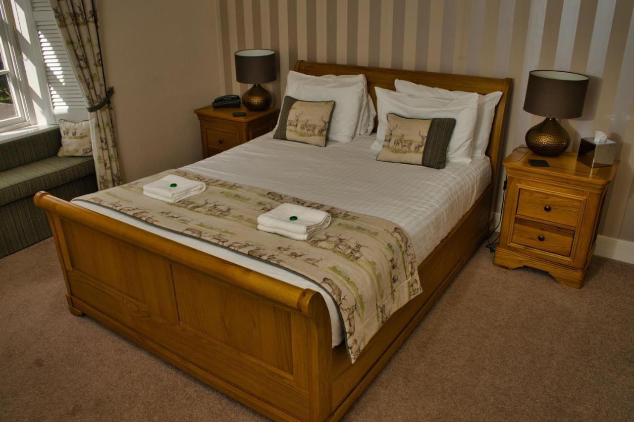 Glen Clova Hotel & Luxury Lodges Millton of Clova Exterior foto