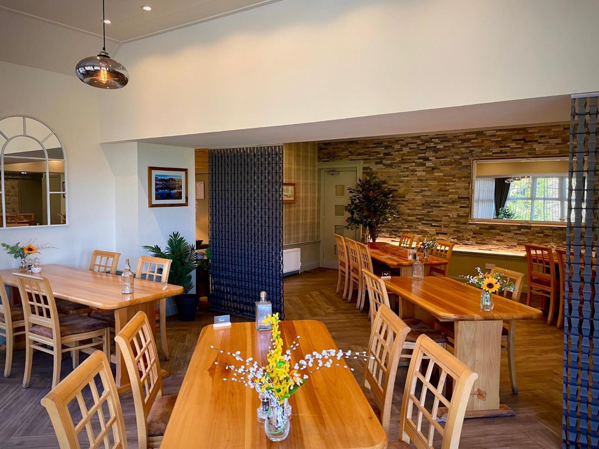 Glen Clova Hotel & Luxury Lodges Millton of Clova Exterior foto